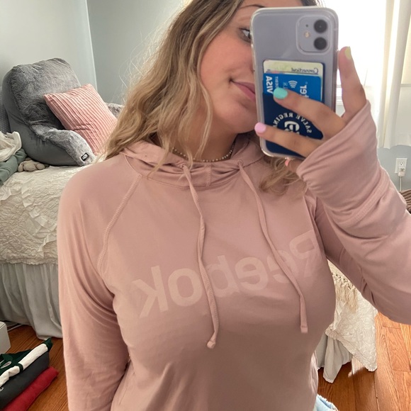 ✰ ✰ REEBOK ATHLETIC HOODED SHIRT ✰ ✰ - Picture 4 of 4